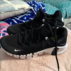 Nike Running Shoes Sneakers - women’s size 9